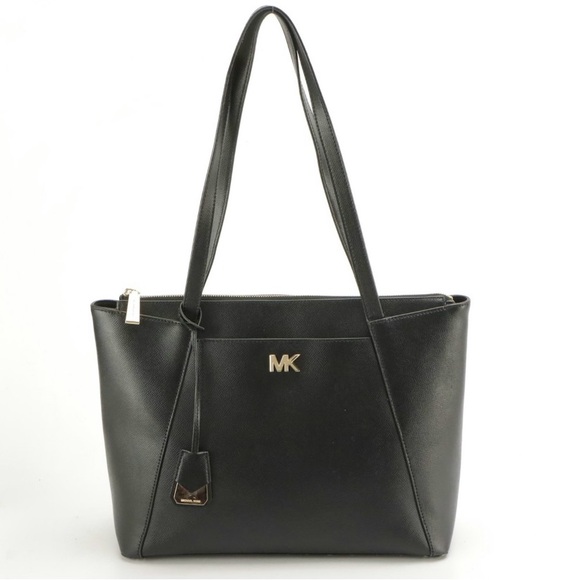 Michael Kors Black Maddie Shoulder Bag - Picture 1 of 4